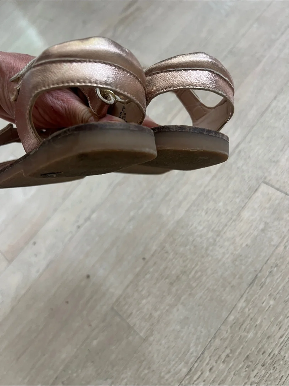 Kids Star Accent Metallic Sandals - Pink/Gold